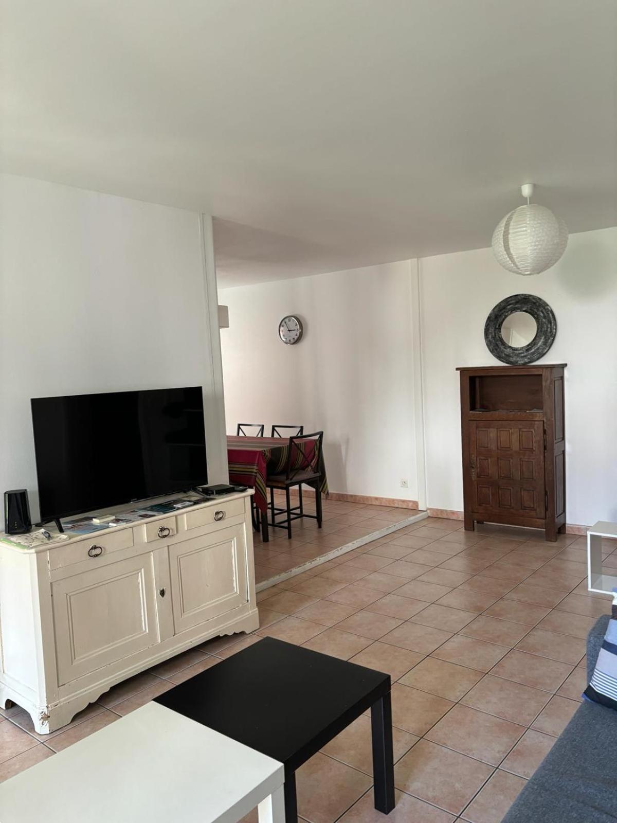 Maison au coeur de la rue pietonne Saint-Jean-Pied-de-Port Extérieur photo
